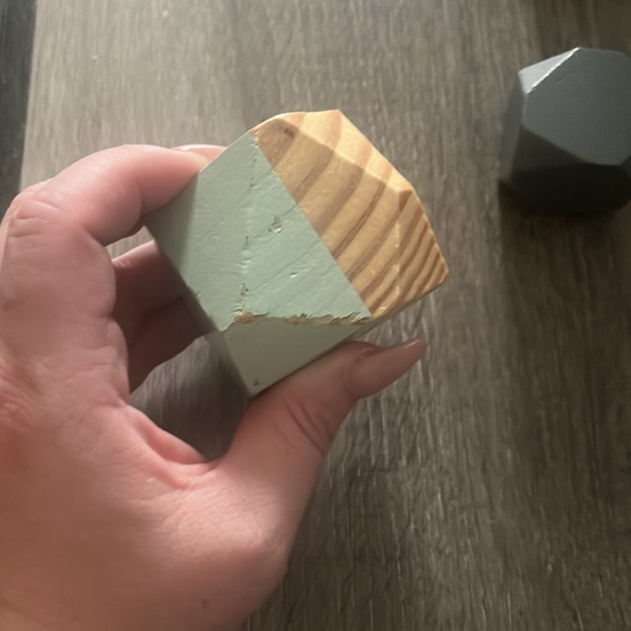 Balance Rocks 🪨⚖️ - Picture 2 of 5